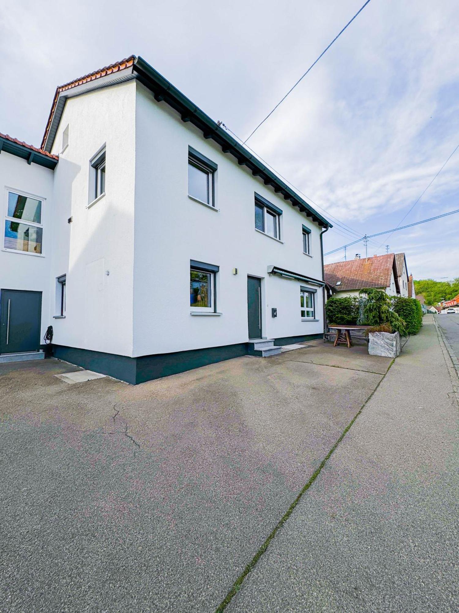 Goldcream Suites - Modern - Netflix - Free Parking Günzburg Exterior foto